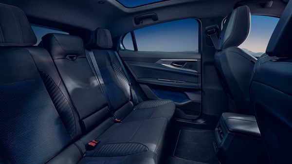 Renault Rafale full hybrid E-Tech - modular layout