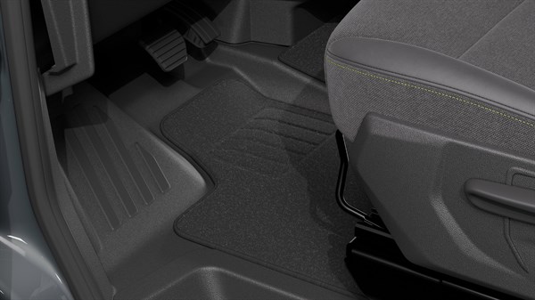 new Renault Trafic Van E-Tech electric - textile floor mats
