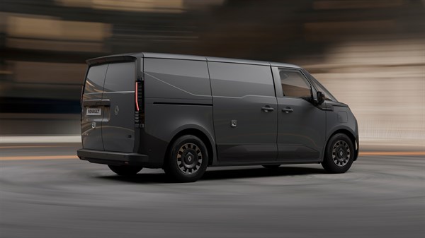 new Renault Trafic Van E-Tech electric - charge anywhere