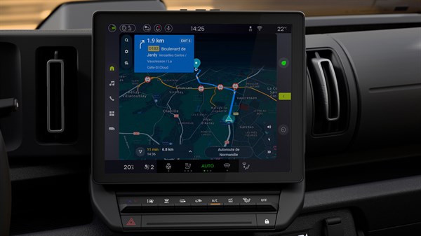 new Renault Trafic Van E-Tech electric - navigation designed for commercial vehicles