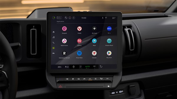 new Renault Trafic Van E-Tech electric - built-in apps with Google Play
