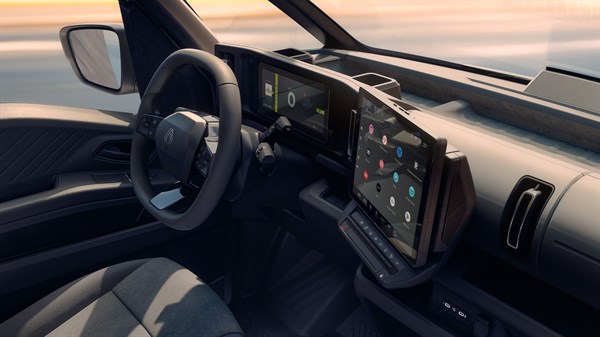 new Renault Trafic Van E-Tech electric - full-width dashboard