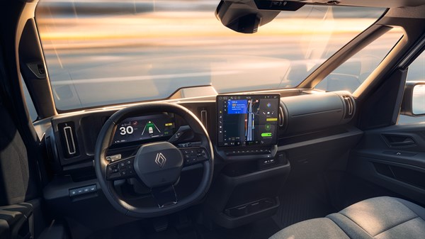 new Renault Trafic Van E-Tech electric - three-part windscreen