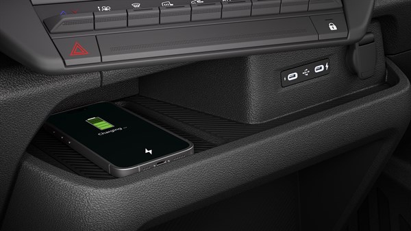 new Renault Trafic Van E-Tech electric - practical technology