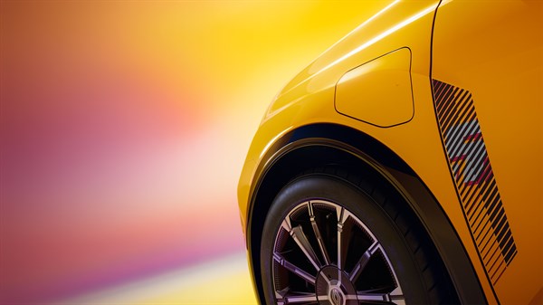 Estimate the range of Renault 5 E-Tech electric