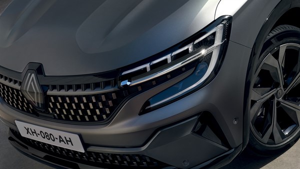 lighting signature - Renault Austral E-Tech full hybrid