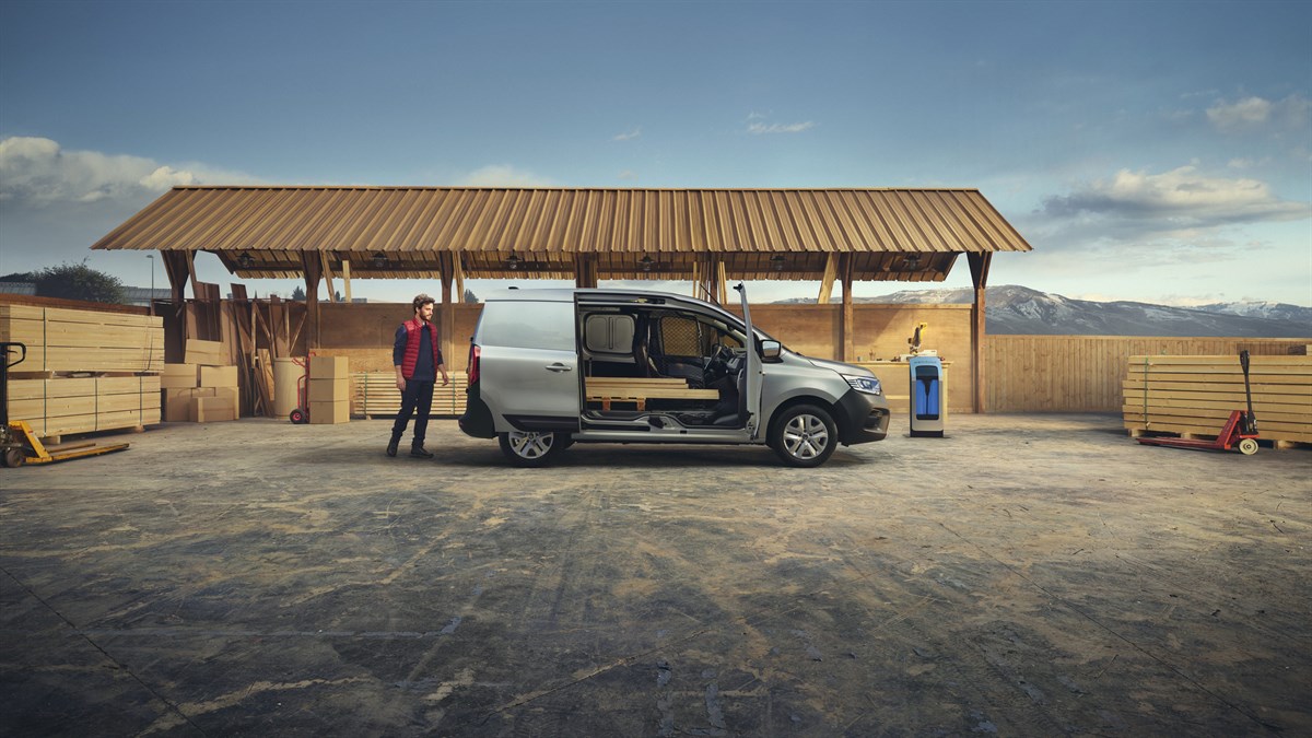 Renault Kangoo Van E-Tech 100% electric - side door opening